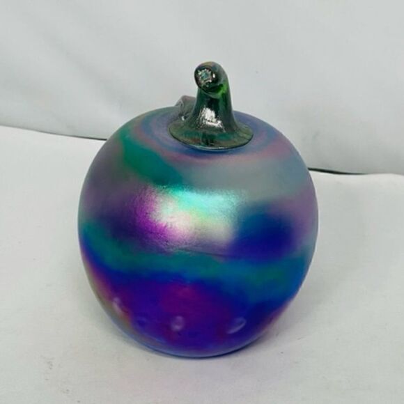 Signed Joe St. Clair Art Glass APPLE Paperweight Cobalt Blue CARNIVAL Excellent - Picture 4 of 5